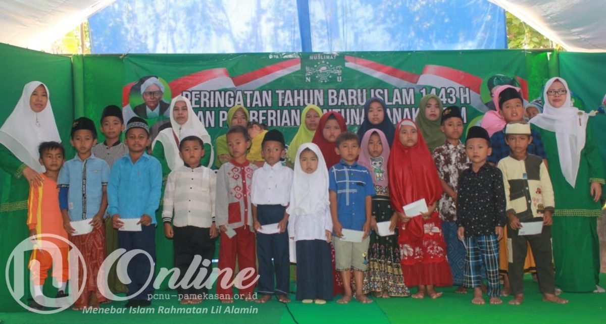 PAC Muslimat NU Kadur Gelar Pengajian Umum dan Santunan Anak Yatim