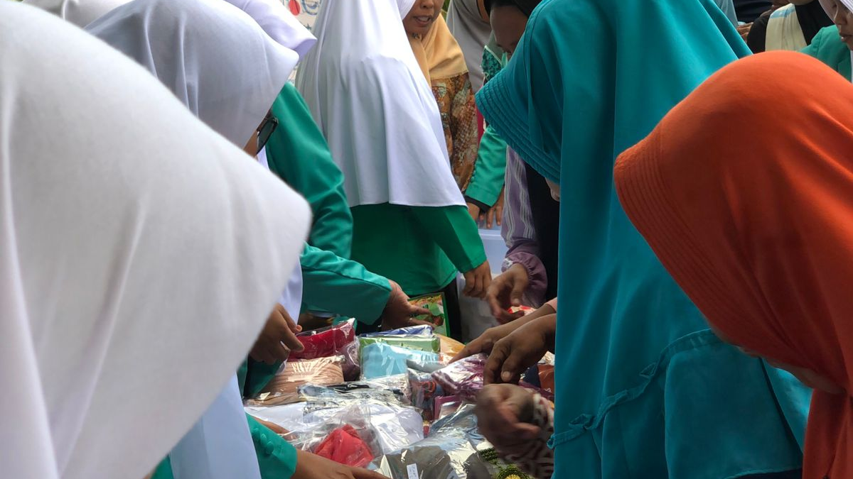 Gerakan Pasar Shadaqoh: Mendorong Kesadaran Lingkungan Melalui Pengurangan Limbah Tekstil
